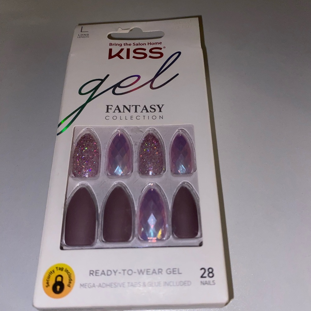KISS Gel Fantasy Nails - Purple and Glitter